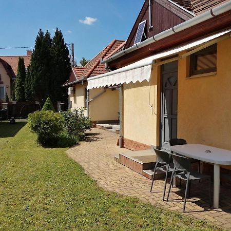 Illaberek Apartmanok Hajdúszoboszló Exterior foto