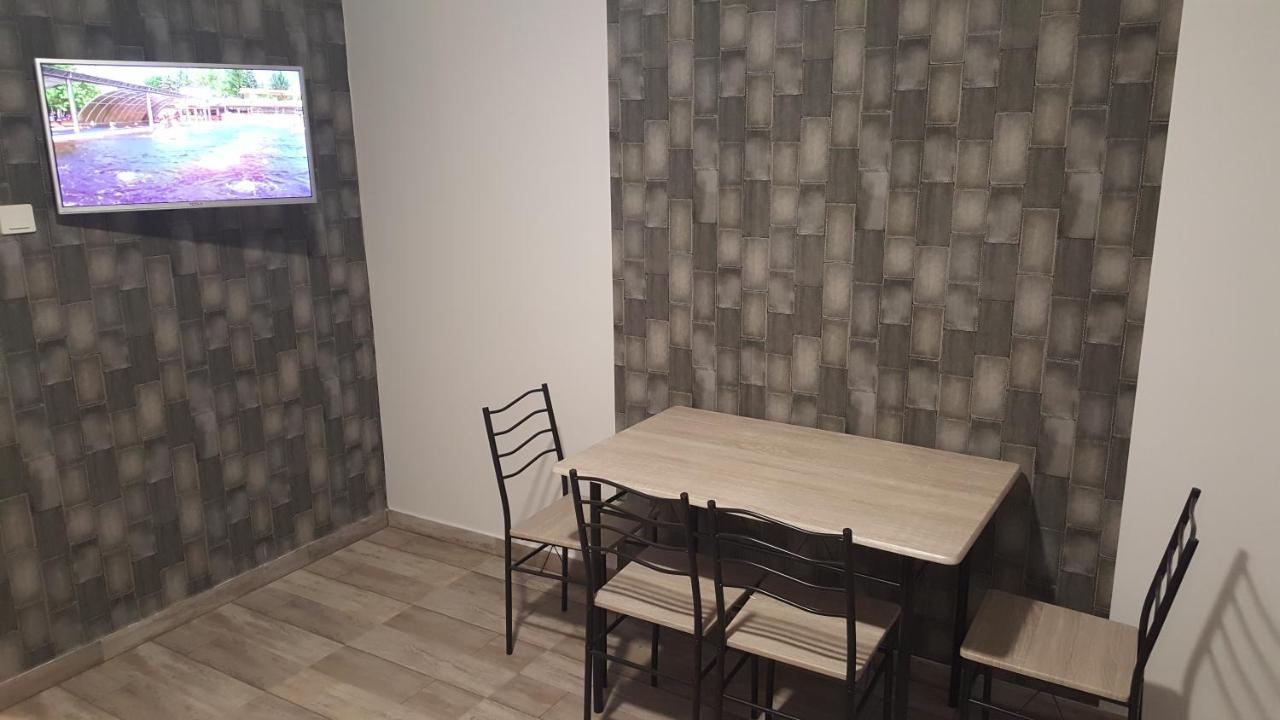 Illaberek Apartmanok Hajdúszoboszló Exterior foto