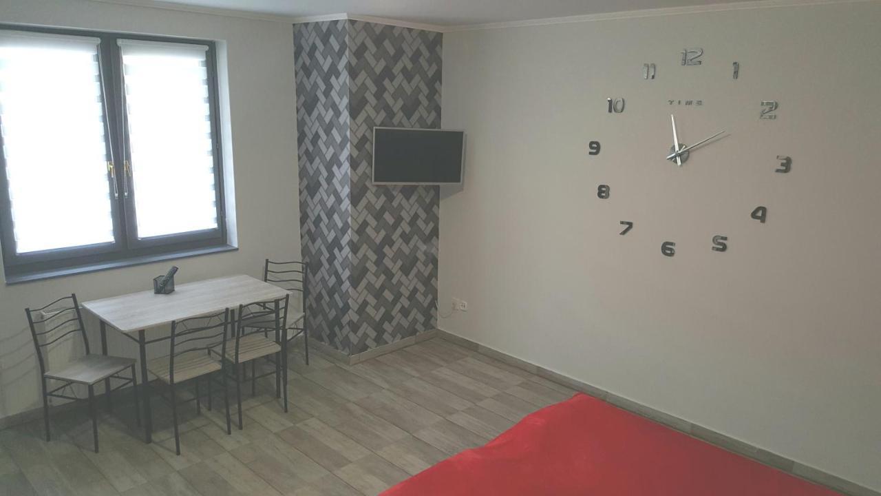 Illaberek Apartmanok Hajdúszoboszló Exterior foto